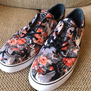 Men’s Floral Nike Janoski Shoes
